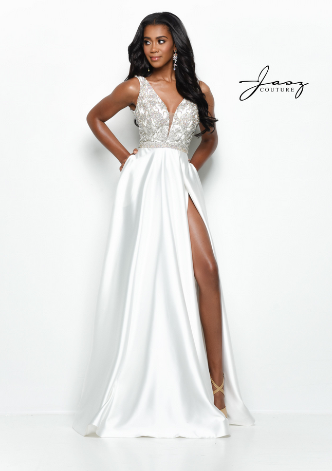 The Wow-Factor in White by Jasz Couture