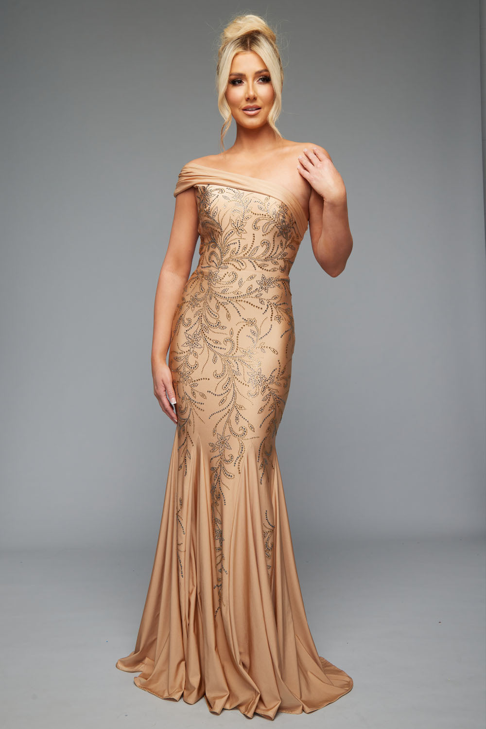 Jasz Couture 7621 prom dress images.  Jasz Couture 7621 is available in these colors: Black, Nude, Red.