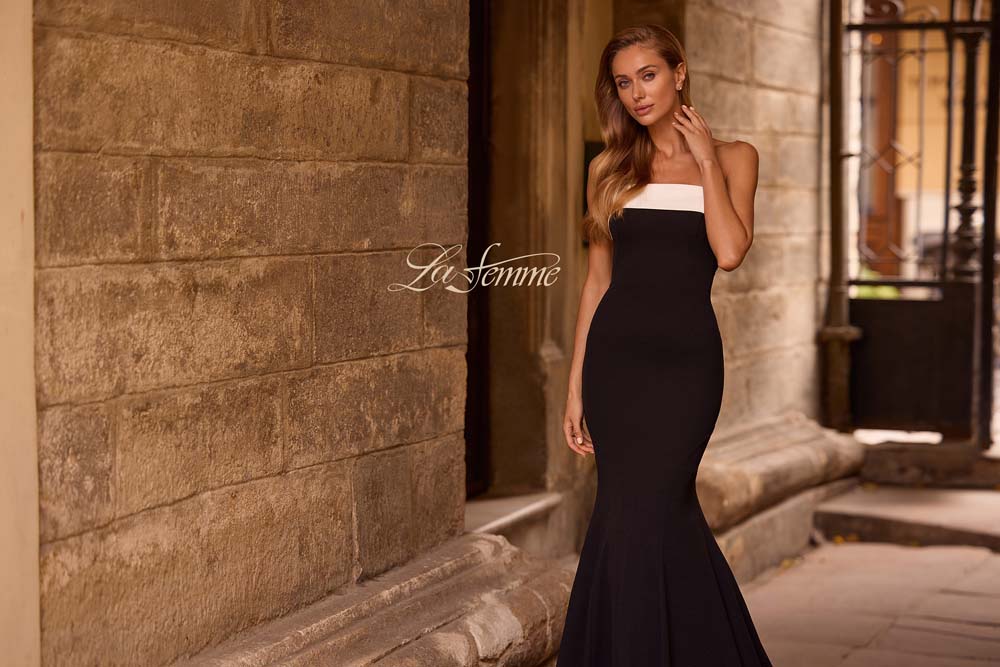 La Femme 32914 prom dress images.  La Femme 32914 is available in these colors: Black.