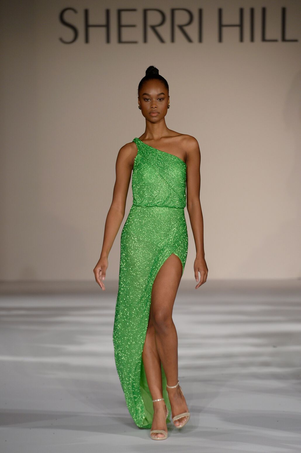 Ilana Green Dress – Bee U Boutique